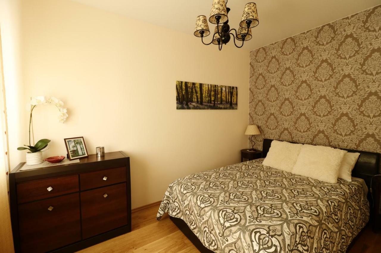 Akord Apartment Centrum With Free Parking Parnu Bagian luar foto